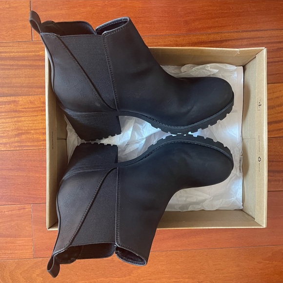 Black Booties - Picture 2 of 10